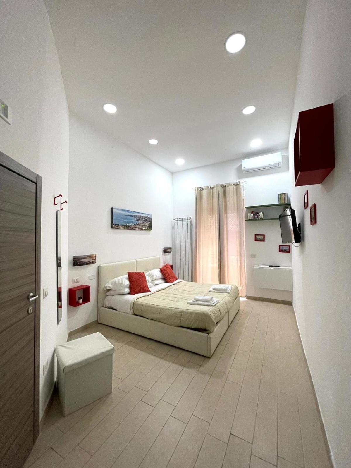Ginevra'S Apartment Napoli Eksteriør billede