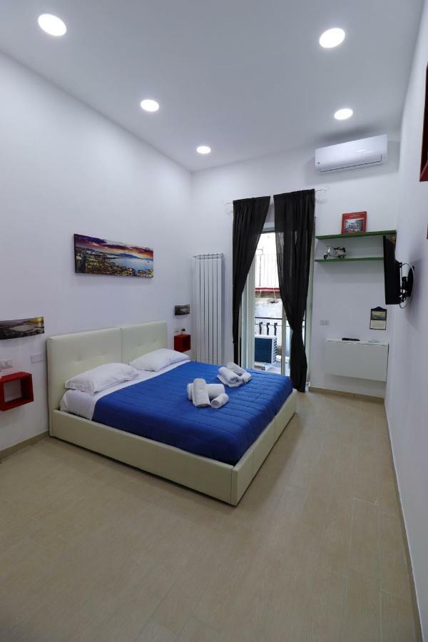 Ginevra'S Apartment Napoli Eksteriør billede